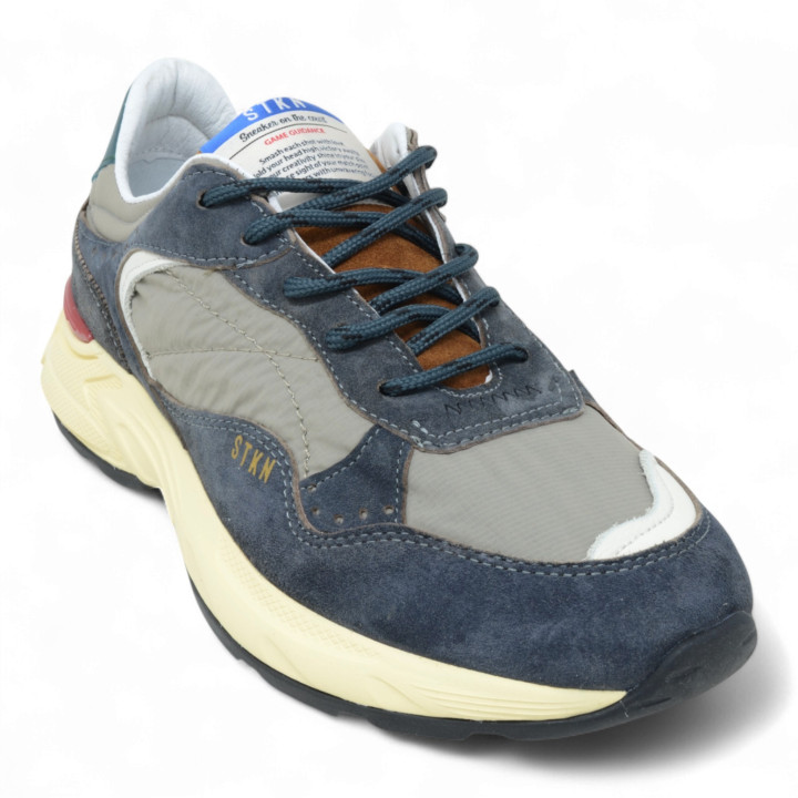 REVERSE NEW AGE SNEAKER