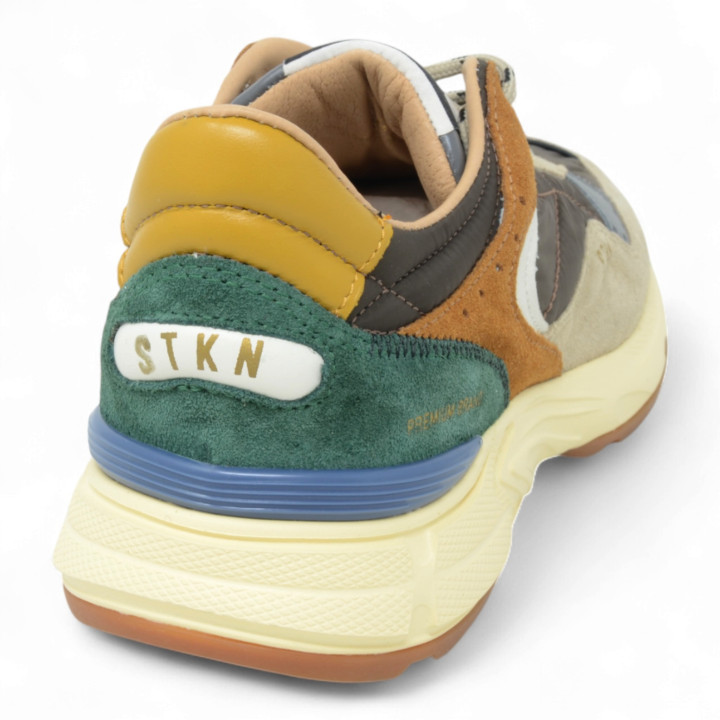 REVERSE NEW AGE SNEAKER