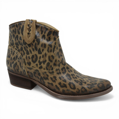 E186 SUEDE FANTASY