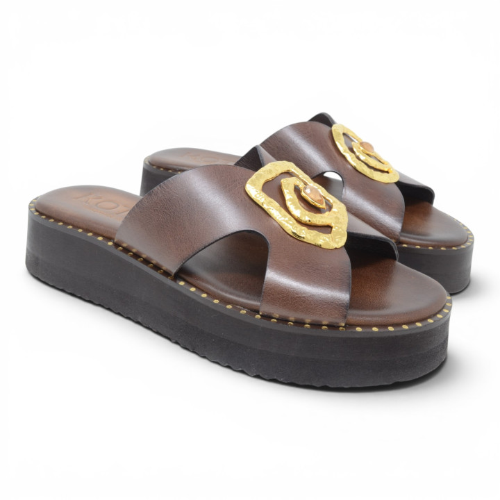 18-580 LEATHER PLATFORM 